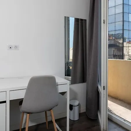 #rubis Du Sud - Wifi - Clim -parking - Balcon# Toulon